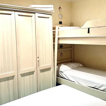 N214 - Delizioso Bilocale In Centro Storico * נומאנה